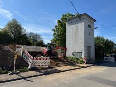 Die alte Trafostaion in der Altenfurter Straße wird ersetzt